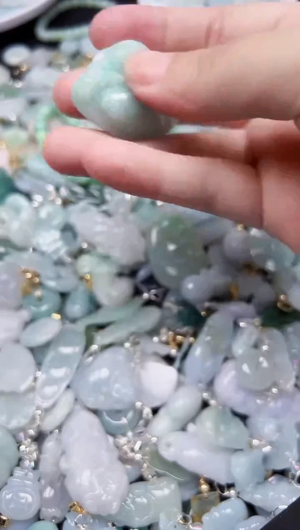 颈饰未镶嵌翡翠1477