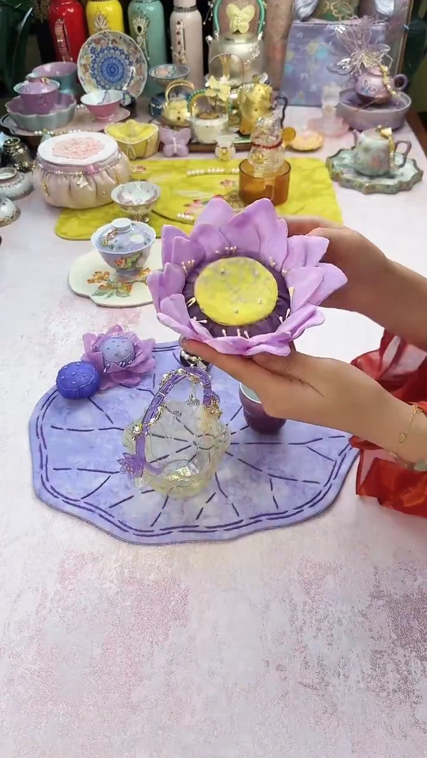 48紫色 莲花木托