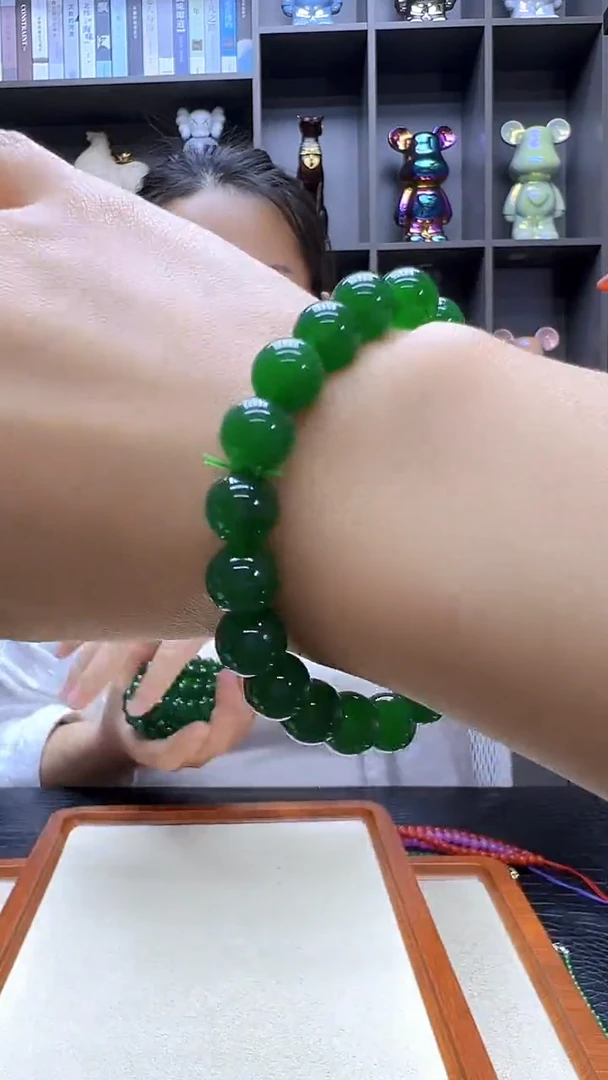 翡翠未镶嵌颈饰沉白diy劲饰