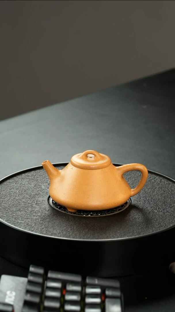 茶壶紫砂精挑明清老宕口黄金段子冶石瓢