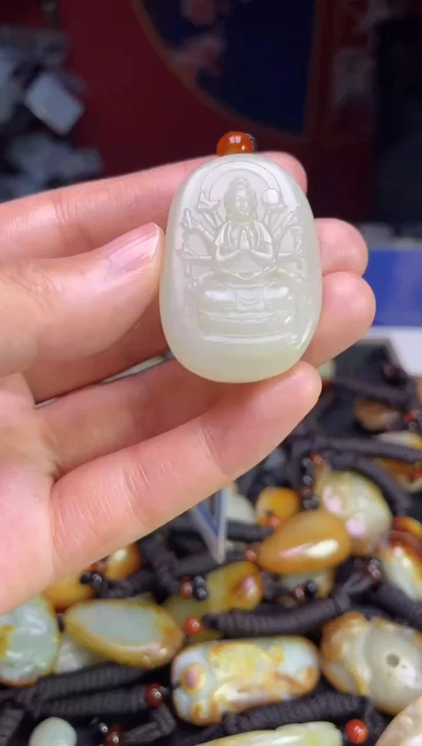 颈饰未镶嵌和田玉3