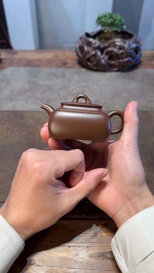 茶壶紫砂大*哥长四方 紫砂壶