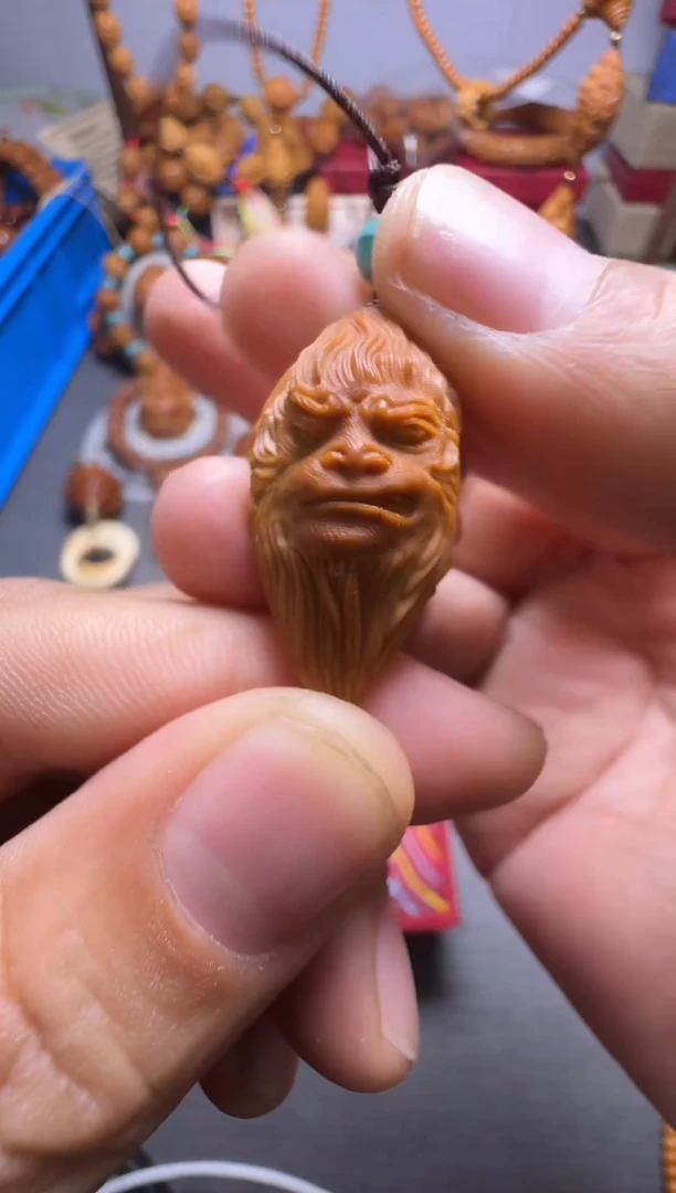 手串橄榄核大圣单子