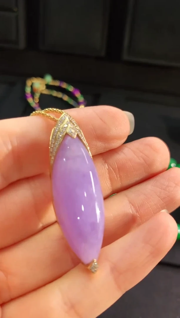 【闪购商品】翡翠吊坠(不含链)18K金镶嵌吊坠