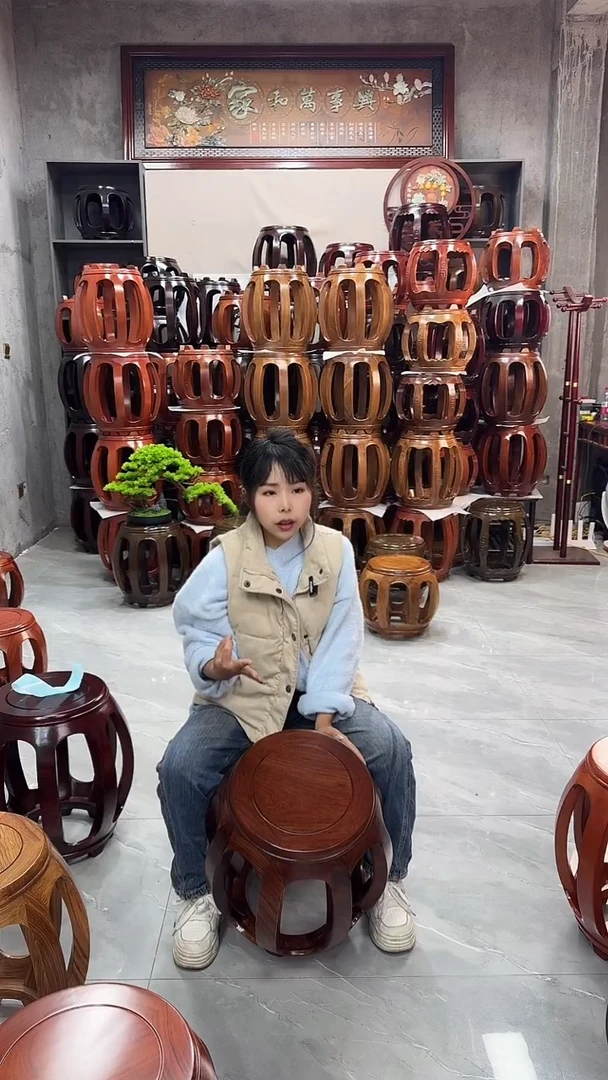 【闪购商品】花梨木类家具胡桃色大号鼓凳一对