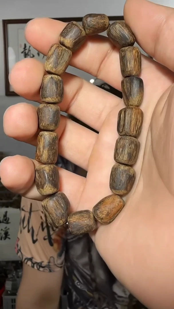 沉香手串18号沉水越南绿伽罗多样性发一