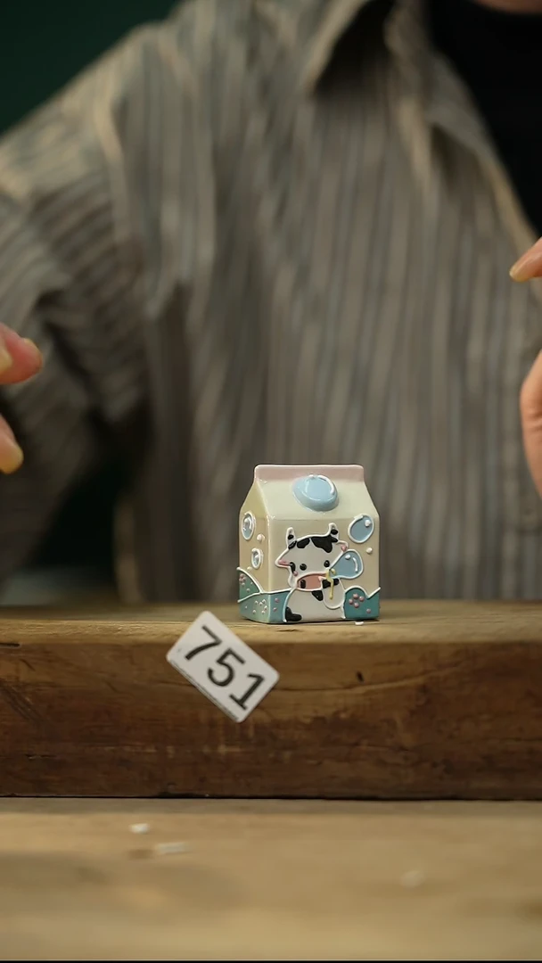 【闪购商品】瓷片新品 设计师手作款 可爱奶牛系列冰箱贴