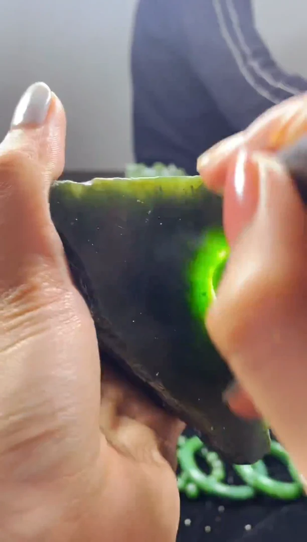 未镶嵌和田玉珠宝半成品1