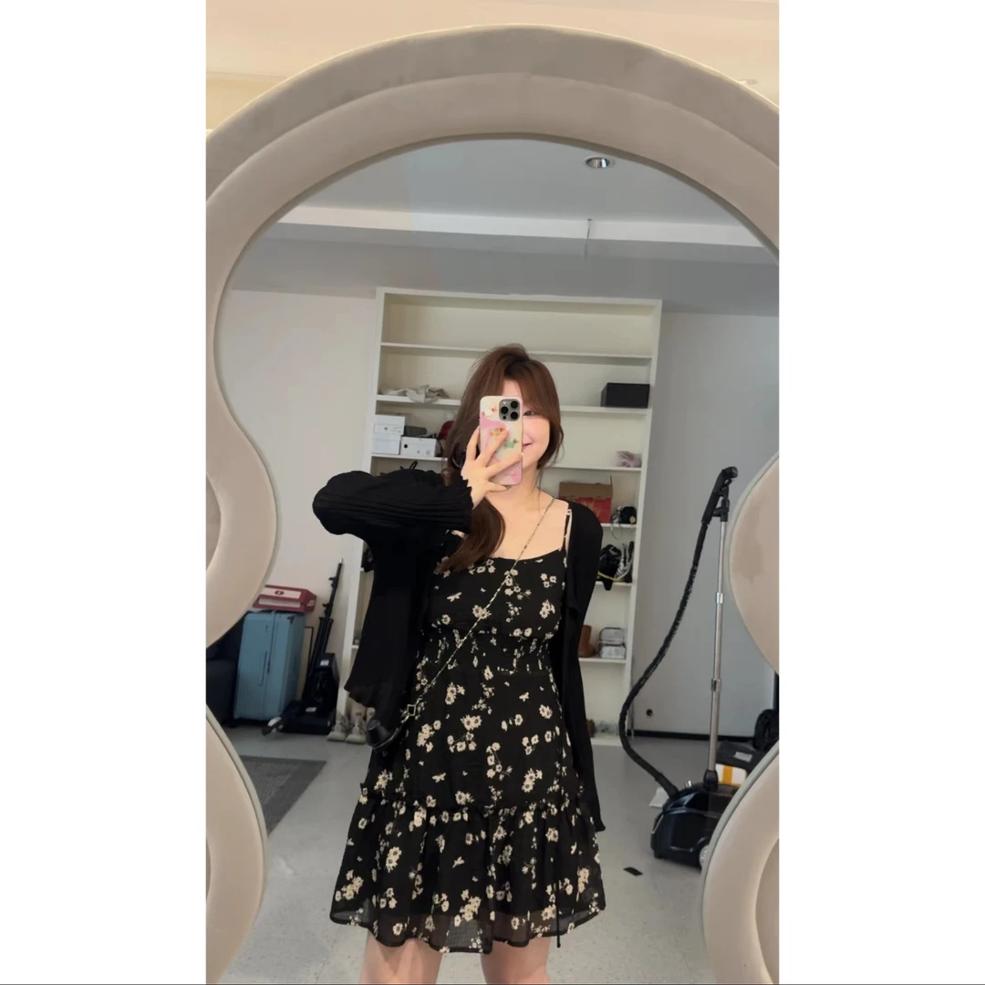 晶咕【万花筒】设计感肩带可调节腰部打揽碎花蛋糕连衣裙气质