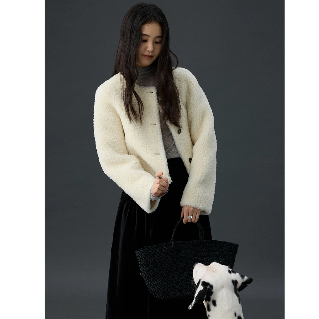《新品上新》韩系气质简约高级感羊羔毛加厚短外套 02387