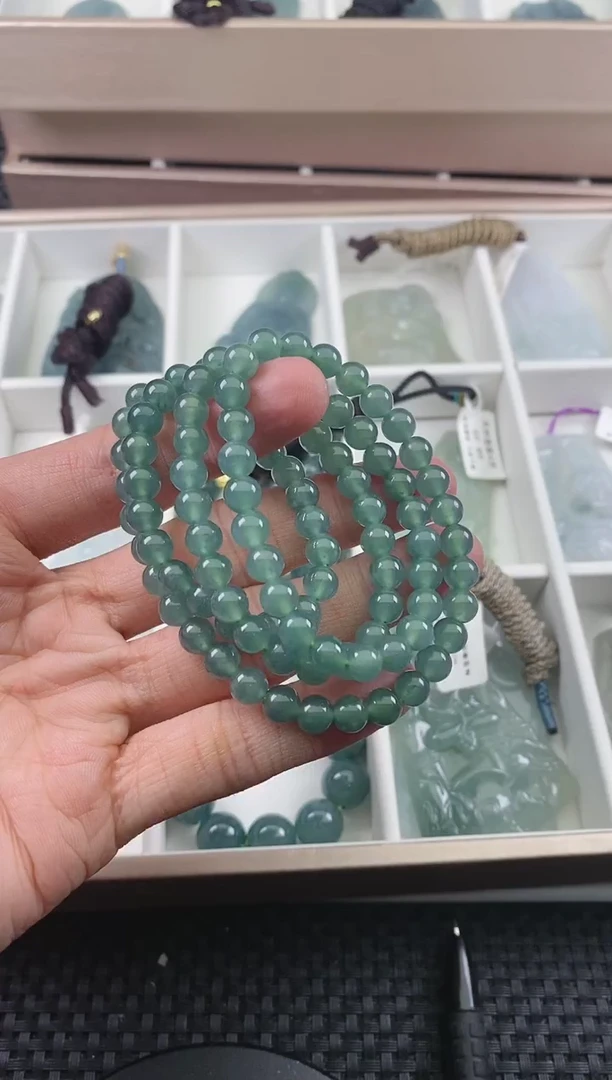 翡翠未镶嵌颈饰