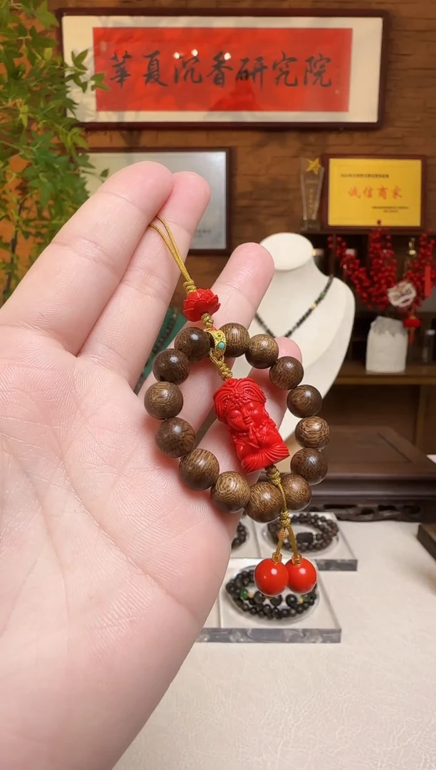 【闪购商品】沉香木手把件越南黄棋楠双手合十扎基拉姆手机链