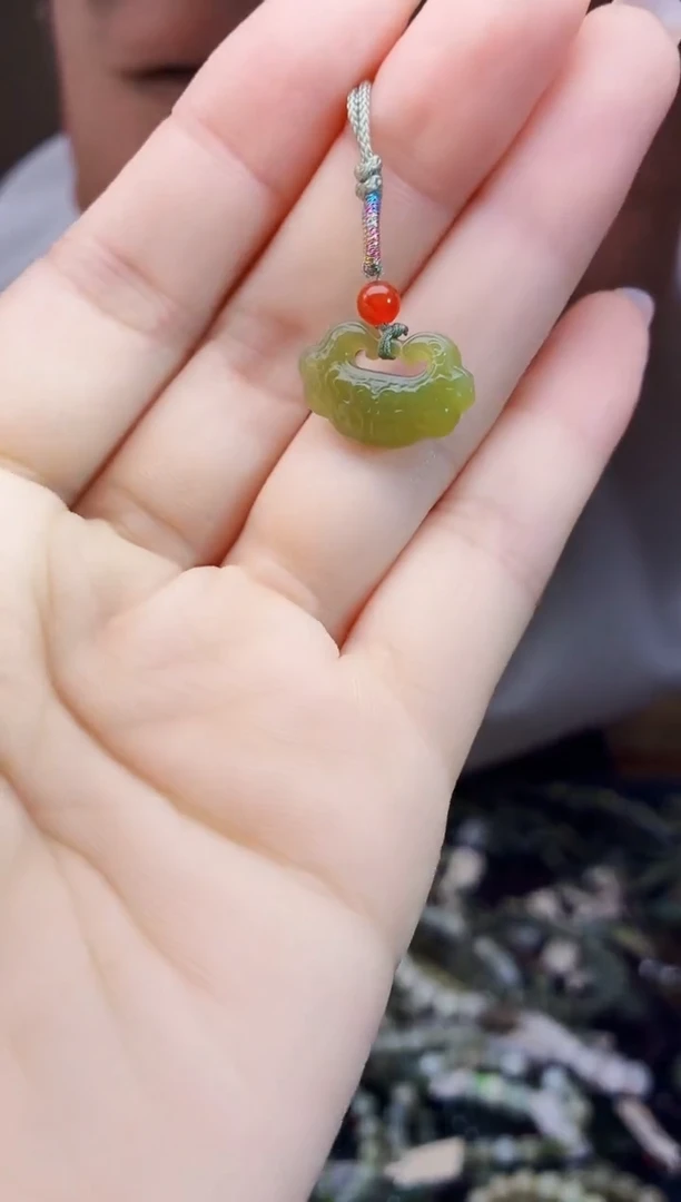 颈饰未镶嵌和田玉多样性发货，拍一发一