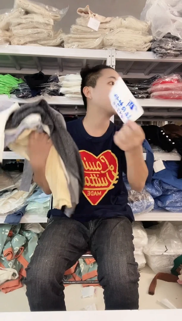 针织毛衣一共有4件