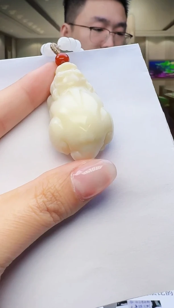 定制和田玉玉届匠心天然和田玉（拍一发一）