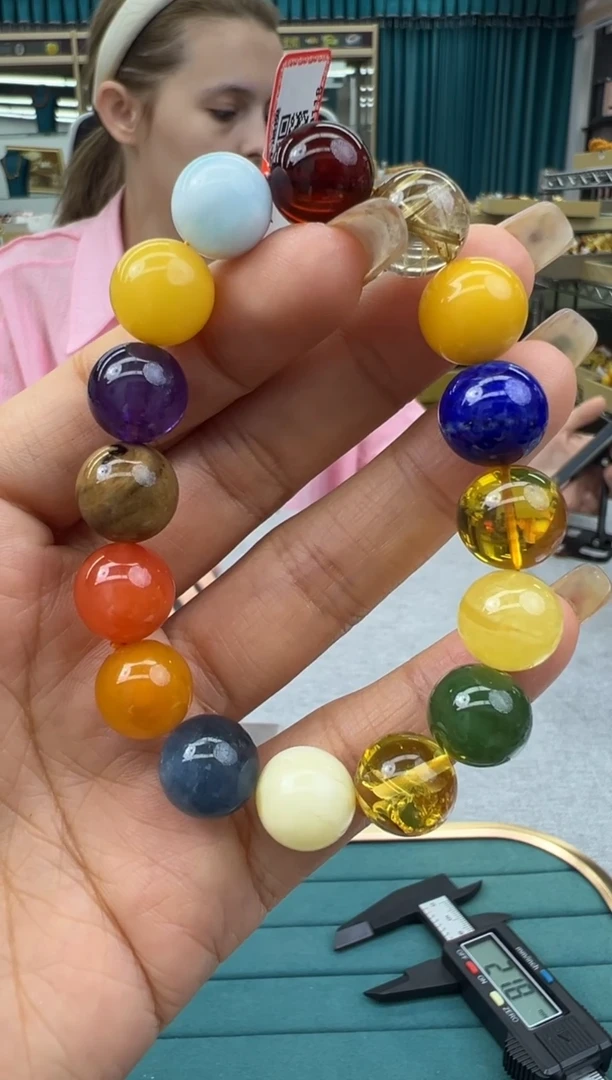 未镶嵌琥珀手链187秒拍号
