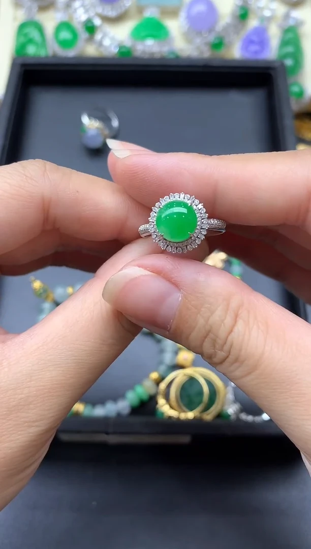 18K金镶嵌戒指翡翠497-中国好珍宝