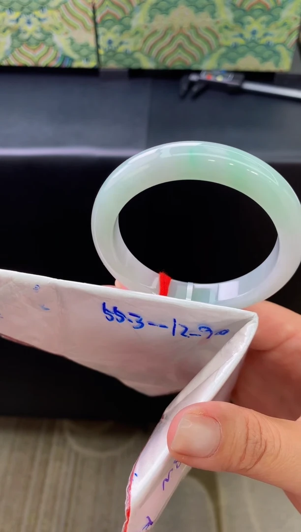 未镶嵌手镯翡翠k115-圈口55.3