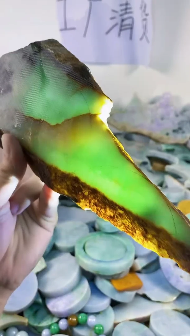翡翠裸石纯天然A货翡翠147