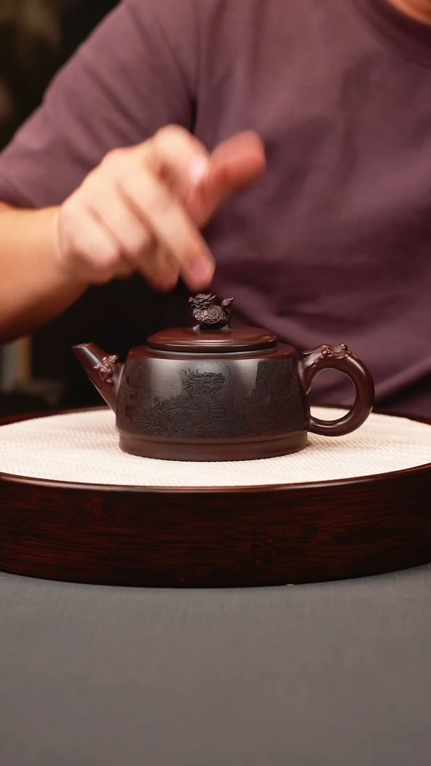 茶壶紫砂古红泥 龙龟壶 刻绘