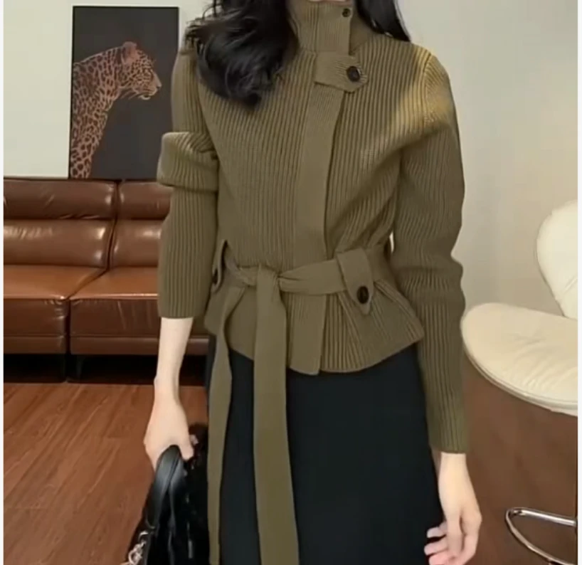 2025冬季时尚潮流百搭精品女装初19A7