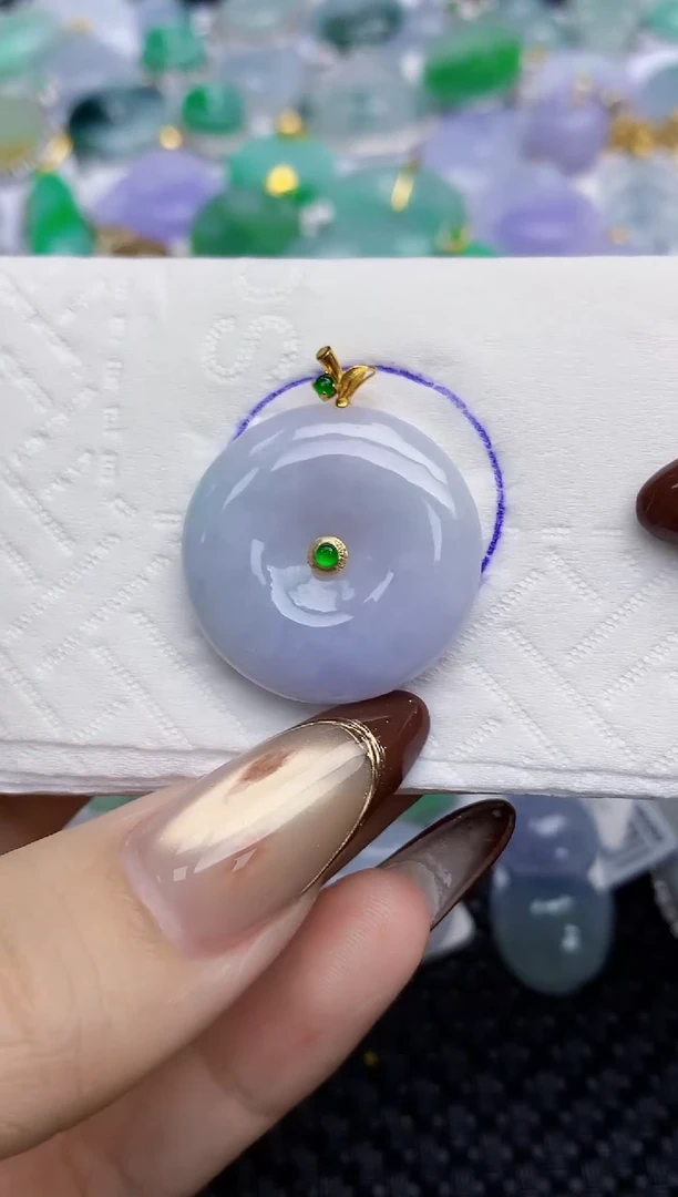 颈饰18K金镶嵌翡翠42   天然翡翠A货  百元以上9米证书费自理