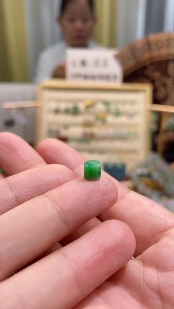 颈饰未镶嵌翡翠路路通