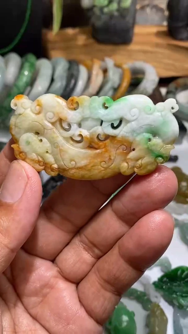 未镶嵌定制翡翠毛货