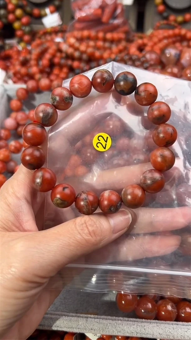 南红玛瑙手串未镶嵌12+