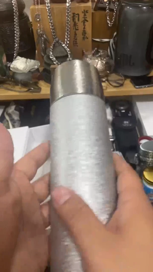瓷片闪购商品  如图所示