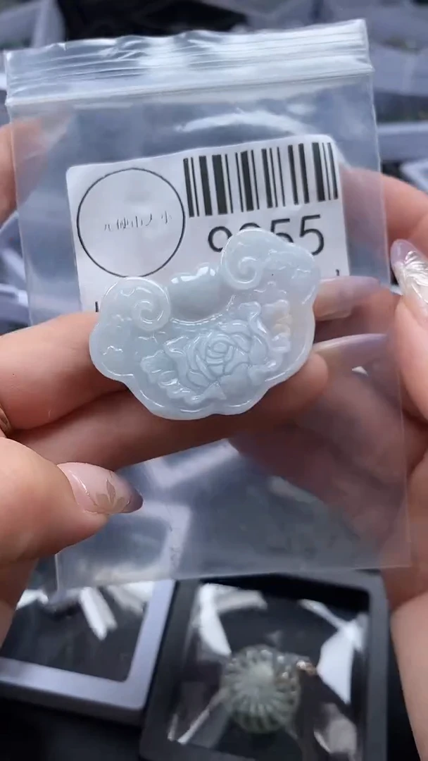 吊坠(不含链)未镶嵌翡翠9855