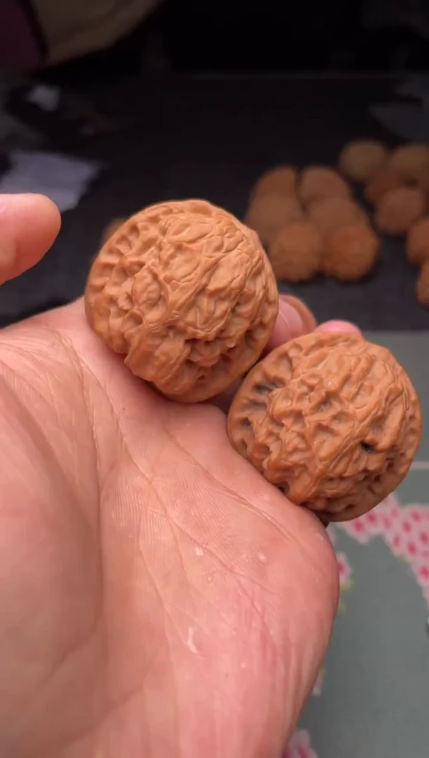 把件文玩核桃a205  野狼   38尺