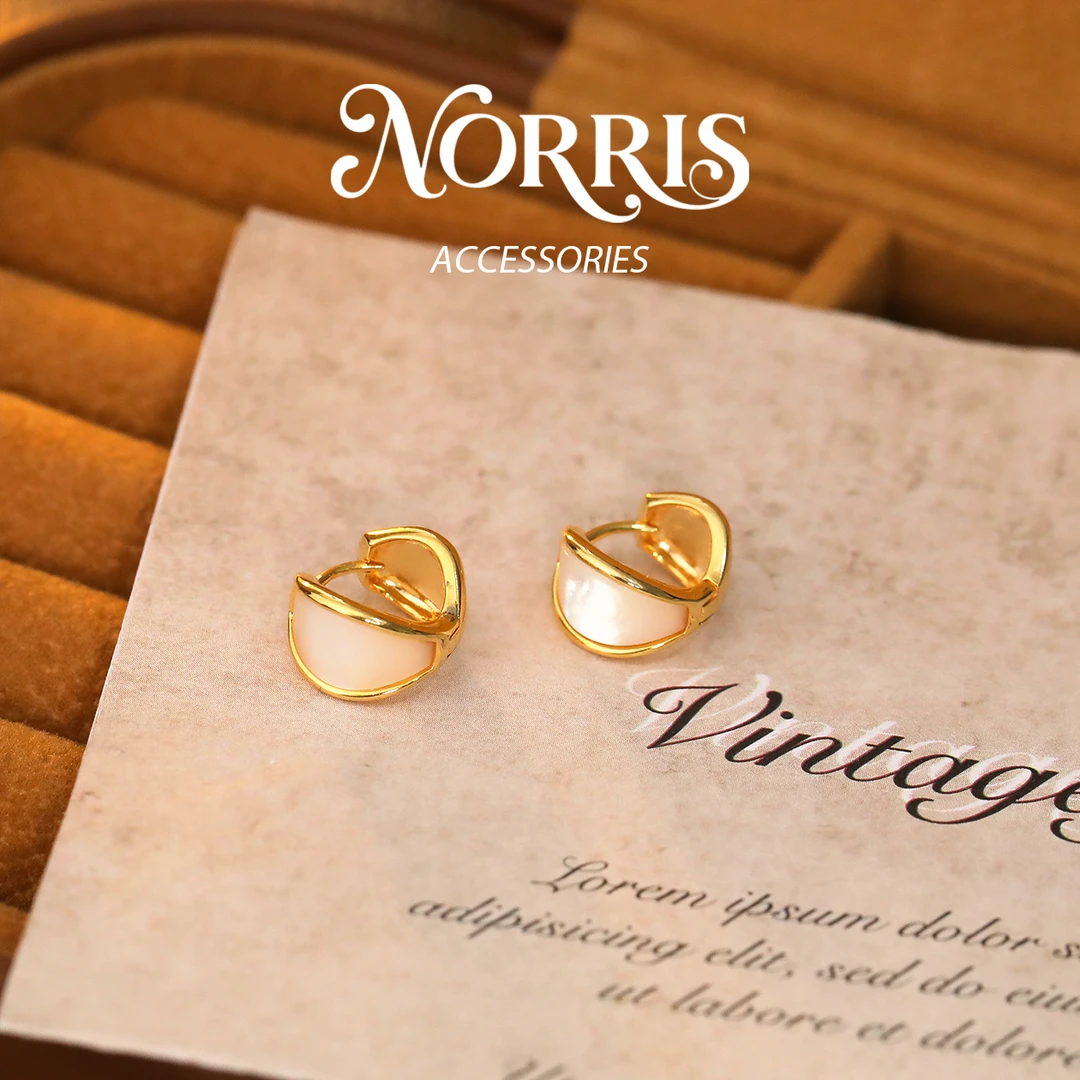 ANST 铜合金耳饰  Norris设计师款白月光耳钉-C6974