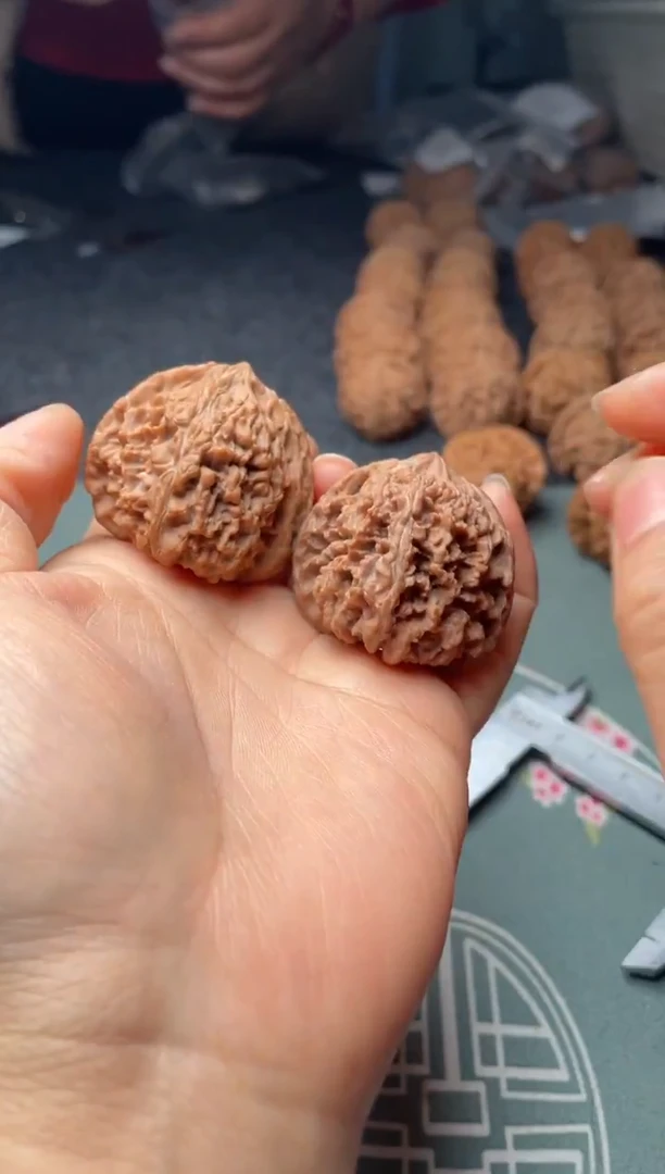 把件文玩核桃w48  满天星   40尺