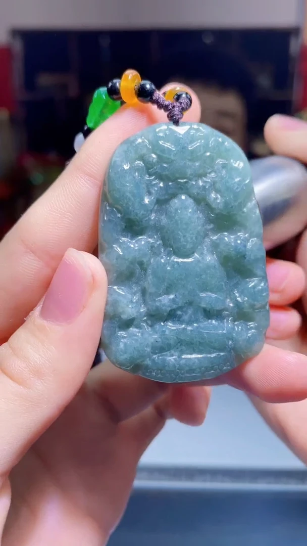 【闪购商品】翡翠吊坠(不含链)未镶嵌Q22