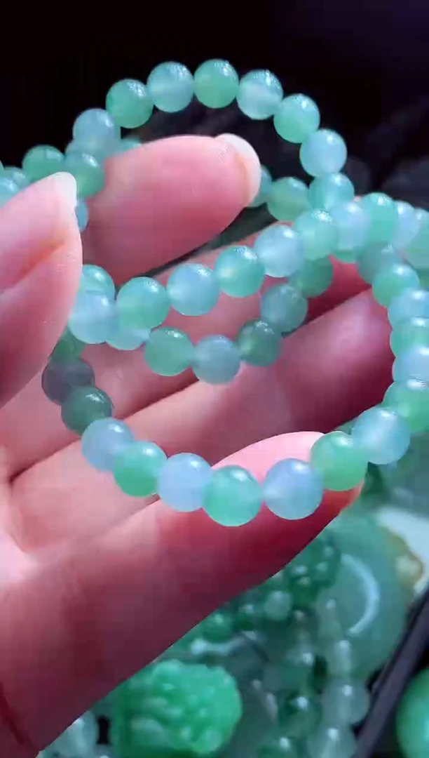 未镶嵌定制翡翠粉*?翡翠毛货定制