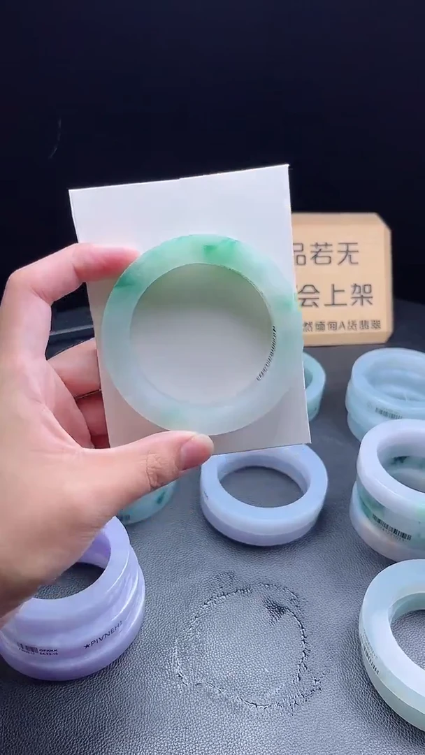 未镶嵌手镯定制翡翠小*定制