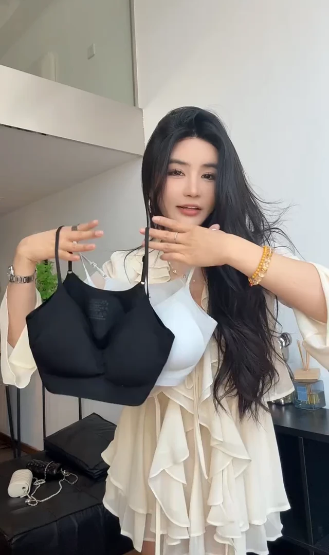 2025新款夏季超薄冰丝无痕薄款女透气抹胸女士一体式无钢圈美背