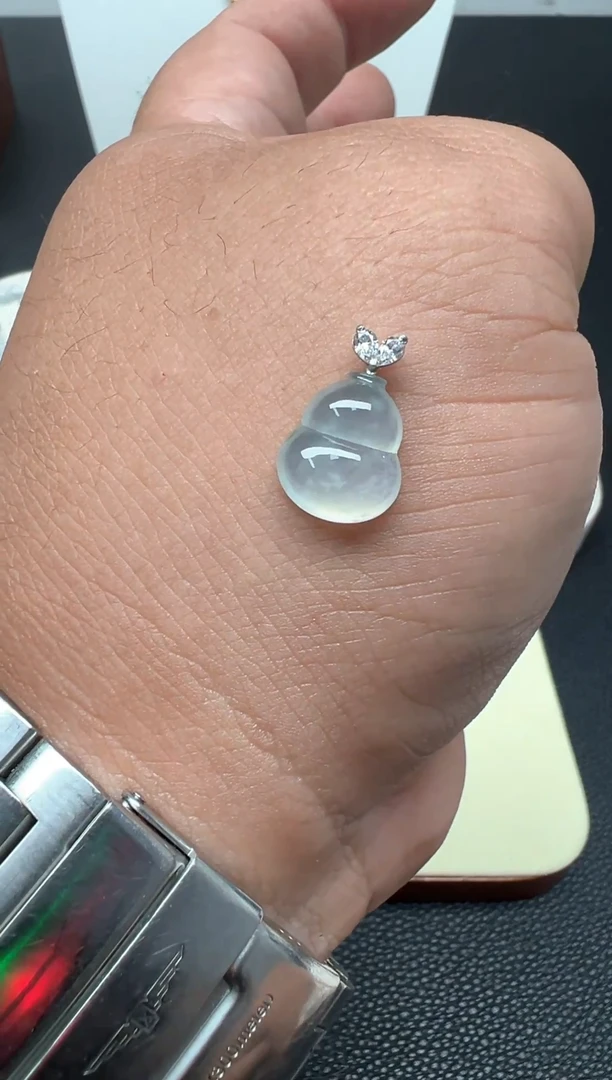 颈饰18K金镶嵌翡翠（42号链接）纯天然A货面翡翠葫芦吊坠