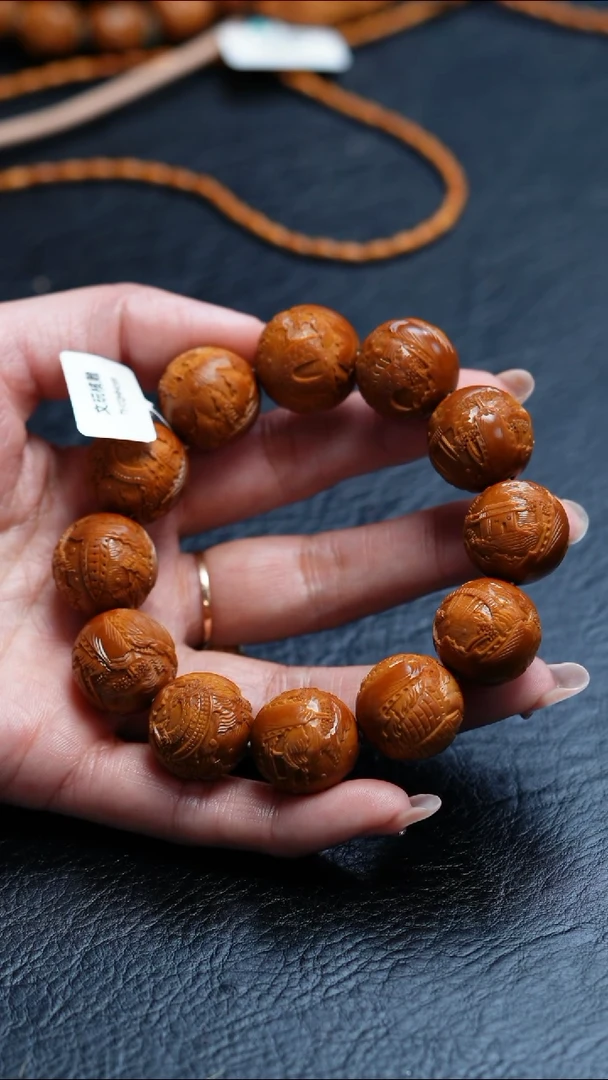 【闪购商品】橄榄核吊坠苏工橄榄核