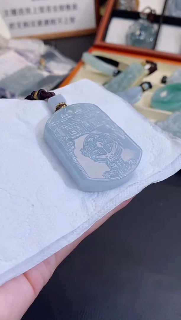 翡翠未镶嵌颈饰缅甸天然翡翠