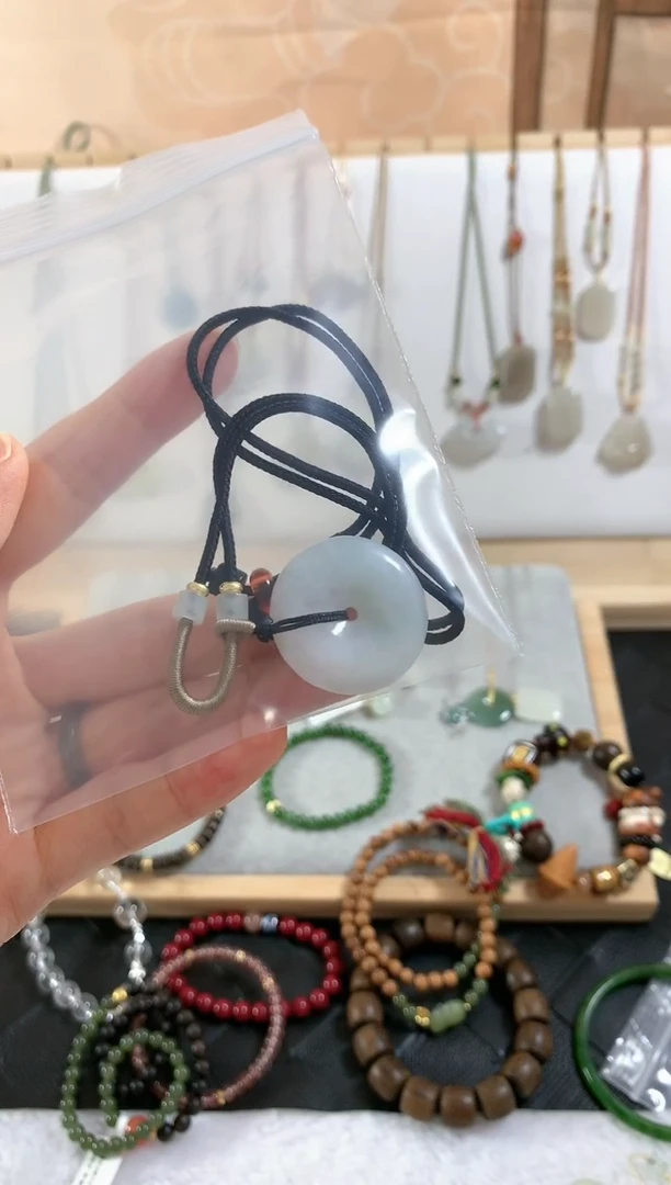 翡翠未镶嵌颈饰吊坠4