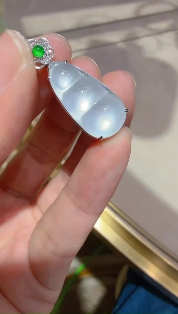 吊坠(不含链)18K金镶嵌翡翠多样性团购发一件