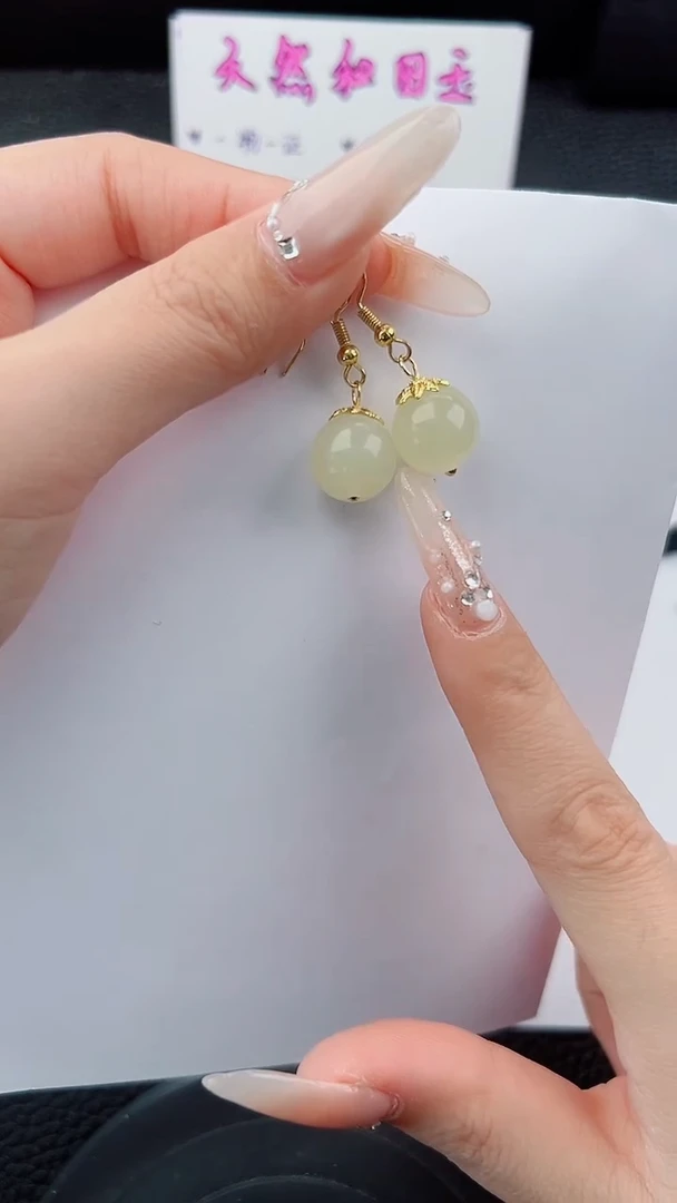 未镶嵌石英质玉耳坠碎玉微色差T
