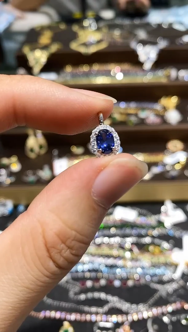 【闪购商品】坦桑石颈饰银S925镶嵌吊坠