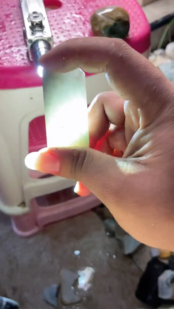 配石翡翠翡翠边角料未加工23