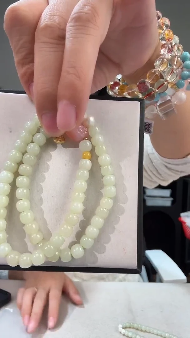 未镶嵌手链和田玉优8858 约6mm 多样性发一件