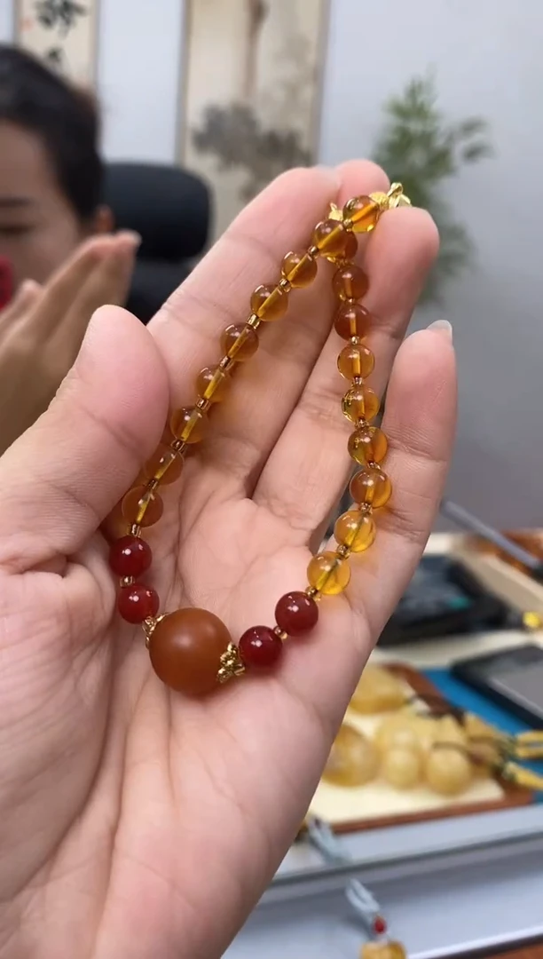 【闪购商品】琥珀裸石未镶嵌 天然琥珀蜜蜡手串