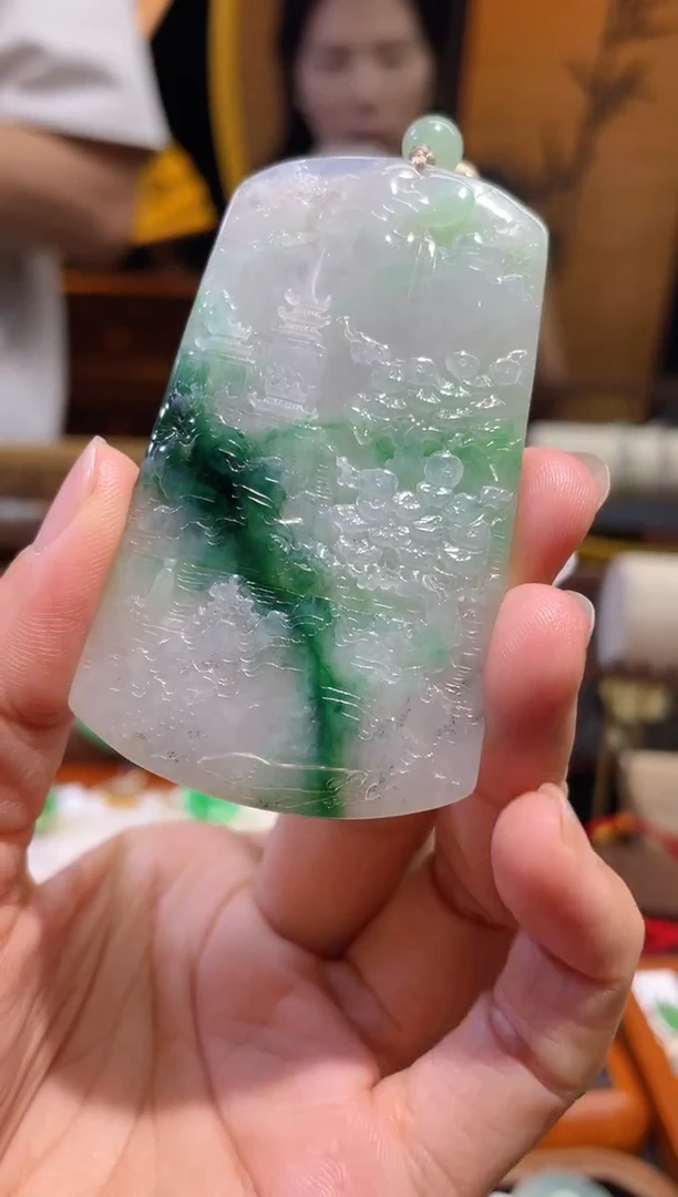 颈饰未镶嵌翡翠假一赔三