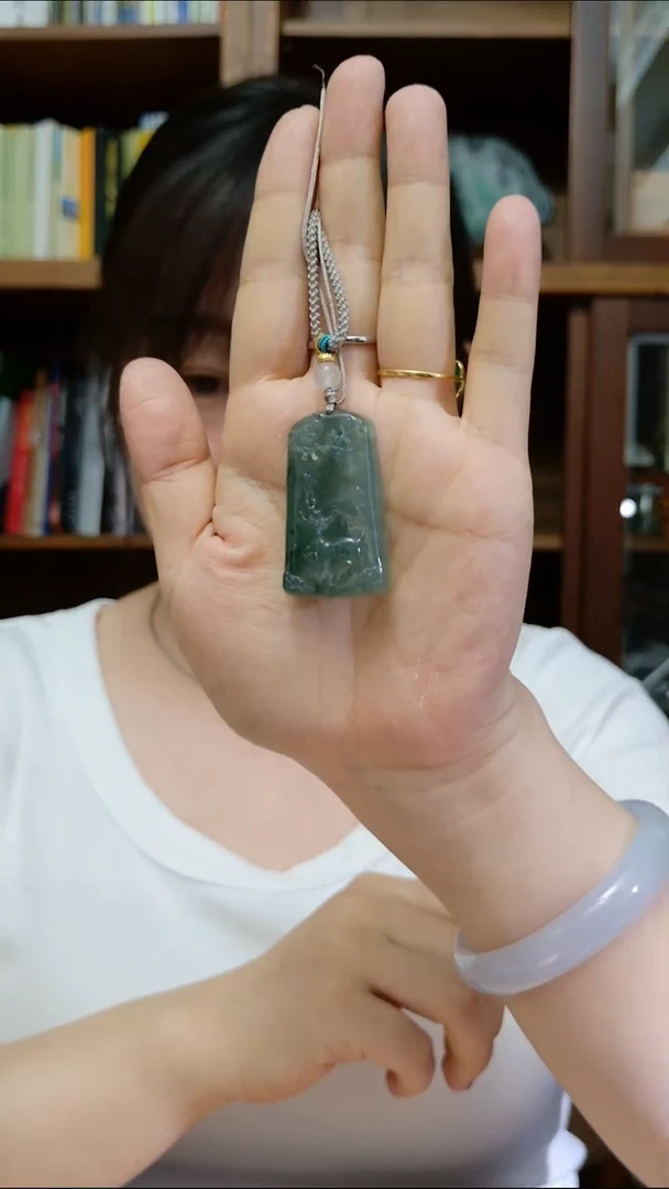 翡翠18K金镶嵌吊坠(不含链)冰种蓝水牌子